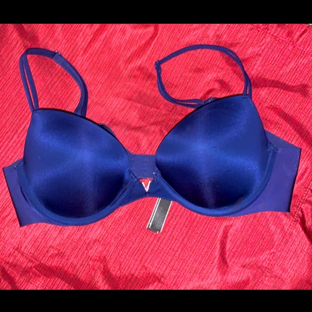 🧿SOLD!!🧿 Victoria’s Secret Dark Blue Push Up Bra Size 34B Blinged Out “V” Bra